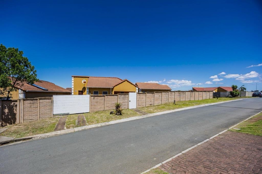 2 Bedroom Property for Sale in Beacon Bay Eastern Cape